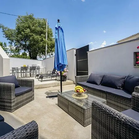 Bura By Interhome * Krnica